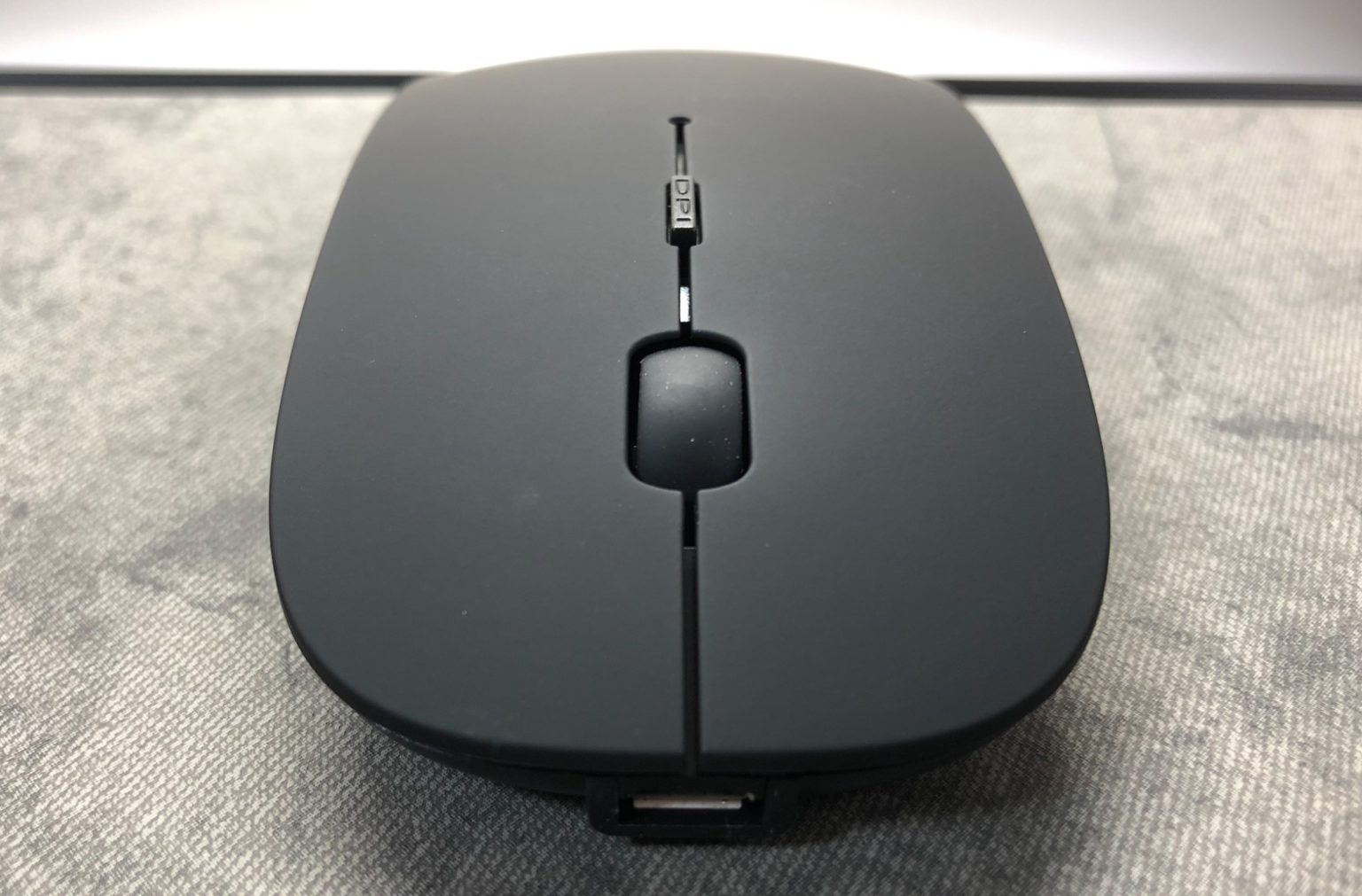 MacBook用Bluetoothマウスレビュー┃マジックマウスの代替え品に購入^^;｜ぱぱろぐ